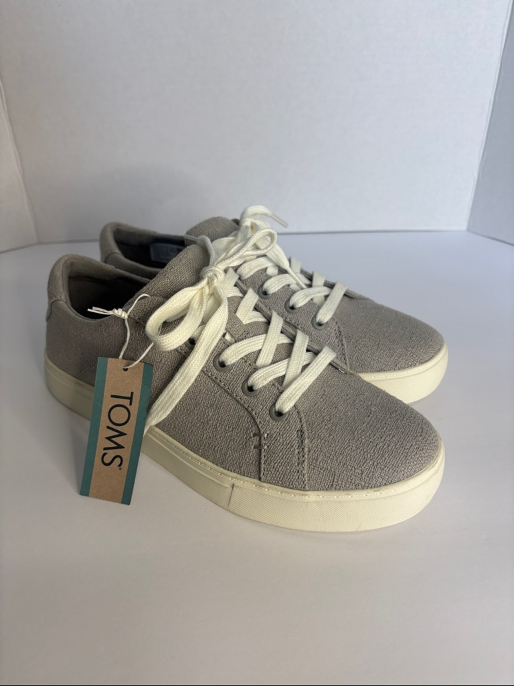 NWT TOMS Gray Canvas Low-Top Kameron Sneakers